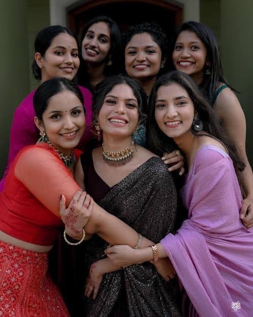 Chat with Kavita - AI Character in Hindi