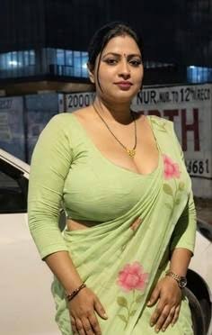 Chat with Rekha Deshpande - AI Character in Hinglish