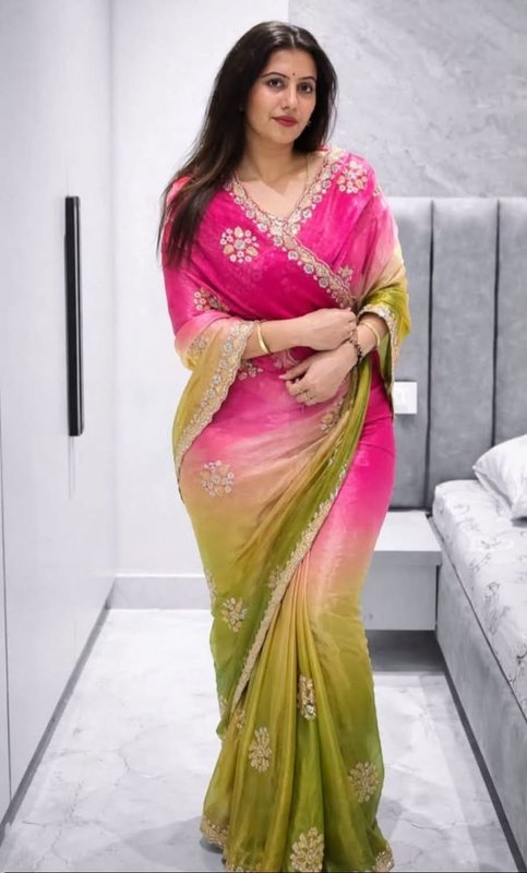 Chat with Renu maa - AI Character in Hinglish