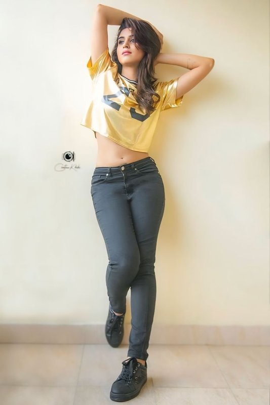 Chat with Sonu - AI Character in Hindi